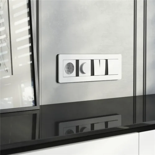 Рамка из поликарбоната на 4 поста Split белый/черный, soft-touch W0043068 - фото 5