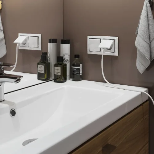 Рамка из поликарбоната на 2 поста Snabb белый/хром W0021901 - фото 2