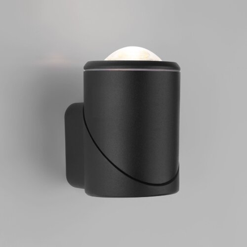 Уличный настенный светодиодный светильник GIRA U LED IP54 - фото 1