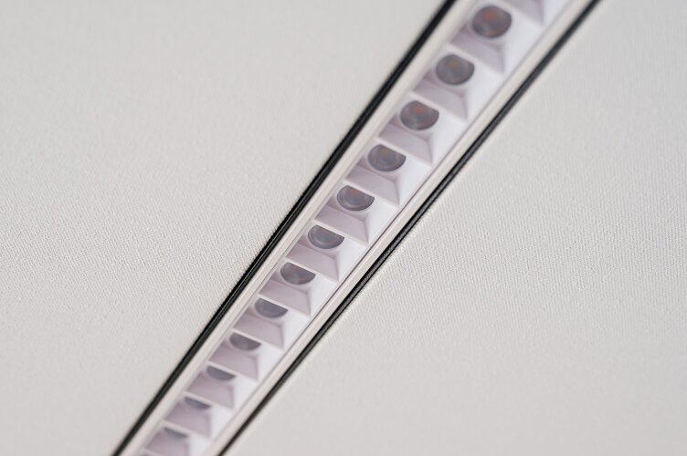 DK8004-WH Линейный светильник SMART LINEAR 18W DIM 3000K-6000K белый. Фото 6