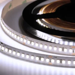 Лента светодиодная ELF 990SMD диодов (2835), 36В, 5м, ГИПЕР, белый 6500-7000К