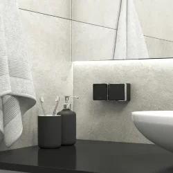 Розетка влагозащ. с зазем. с защит. крышкой и шторками Gallant черный/хром W5071235