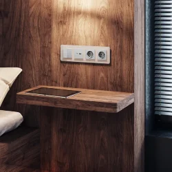 Рамка из стекла на 4 поста Elite дымчатый W0042417