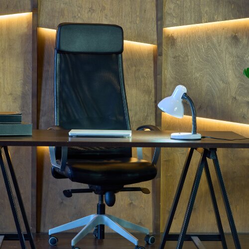 TLI-225 WHITE E27 Светильник настольный, Цоколь Е27, Механический выключатель, Белый. - фото 3