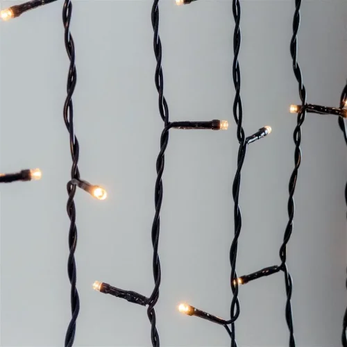 Гирлянда Занавес 2 x 2 м Экстра Тепло-Белый 220В, 400 LED, Провод Черный ПВХ, IP54. Фото 4.