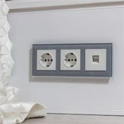 Рамка из стекла на 3 поста Favorit серый W0031115