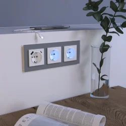 Рамка из стекла на 3 поста Favorit серый W0031115