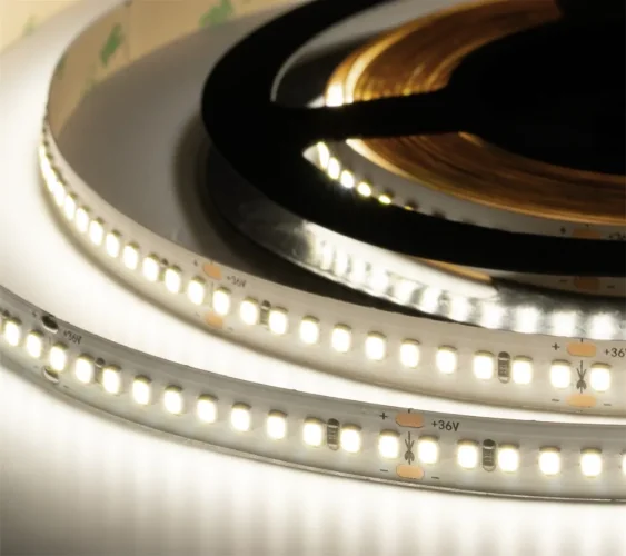 Лента светодиодная ELF 990SMD диодов (2835), 36В, 5м, ГИПЕР, белый нейтральный 4000-4500К - фото