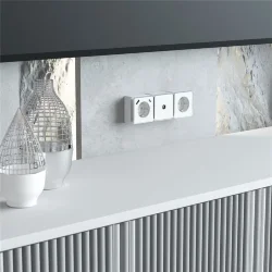 Розетка с заземлением, шторками и USB тип A+C Gallant белый W5071701