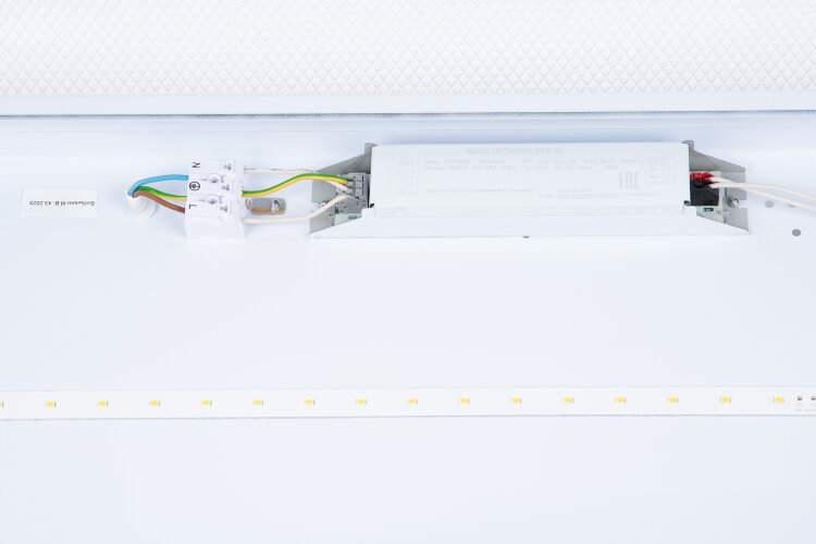 ULP-6060 36W-3000K IP40 PREMIUM WHITE Светильник светодиодный потолочный универсальный, Теплый белый свет 3000K, 4400Лм, Корпус белый, В комплекте с и-п - фото 6