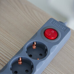 S-GSU5-1.5 GREY Cетевой фильтр серии Universal, 1.5м Пвс 3x0.75, 5 гнезд, с-з, 10А, Защита от перенапряжения, короткого замыкания.