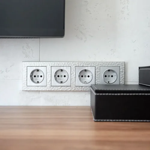 W1171009/ Розетка с заземлением (cеребряный рифленый) W1171009 - фото 9