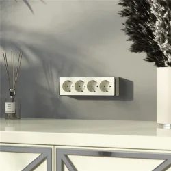 Розетка четверная с заземлением и шторками Gallant слоновая кость W5072204