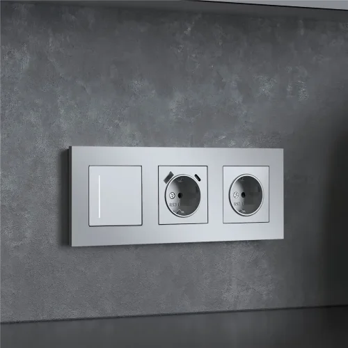 Рамка из поликарбоната на 3 поста Slab серебро софт W0032965 - фото 2