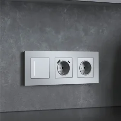 Рамка из поликарбоната на 3 поста Slab серебро софт W0032965