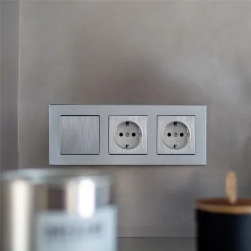 Рамка из металла на 3 поста Аluminium алюминий W0031706 - фото 4