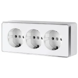 Розетка тройная с заземлением и шторками Gallant белая W5073101