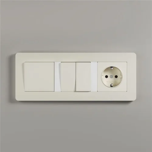 Рамка из поликарбоната на 3 поста Split айвори/белый, soft-touch W0033066 - фото 7