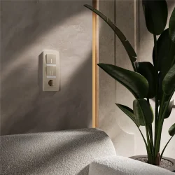 Рамка из поликарбоната на 3 поста Split айвори/белый, soft-touch W0033066