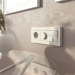 Рамка из поликарбоната на 3 поста Split айвори/белый, soft-touch W0033066