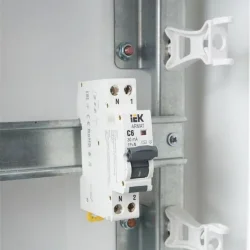 Выключатель автоматический дифференциального тока 2п (1P+N) C 6А 30мА тип AC АВДТ B06S 18мм ARMAT IEK AR-B06S-1N-C06C030