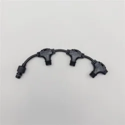 Разветвитель 3-х Лучевой для Бахромы, Занавесов и Нитей 220В без Возможности Управления, Провод Черный Каучук, IP65