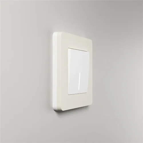 Рамка из поликарбоната на 1 пост Split айвори/белый, soft-touch W0013066 - фото 6