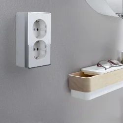 Розетка двойная с заземлением Gallant белая W5072101