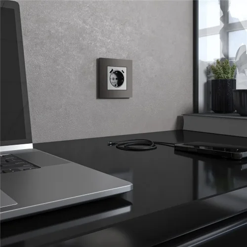 Рамка из поликарбоната на 1 пост Slab бронза софт W0012963 - фото 2