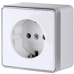 Розетка с заземлением Gallant белая W5071001