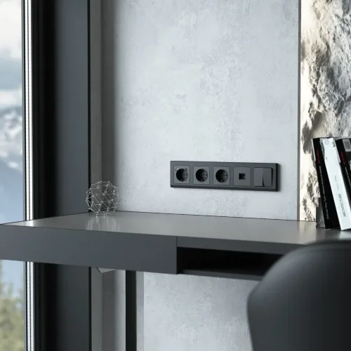 Рамка из поликарбоната на 5 постов Stark черный W0051808 - фото 3