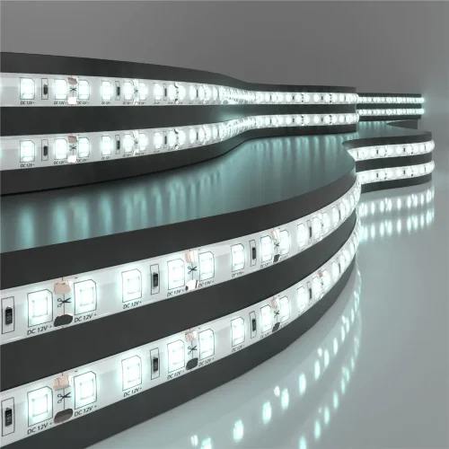 Светодиодная лента 12 В 9,6 Вт/м 120 Led/м 2835 IP65, холодный белый 6500K, 5 м Лента светодиодная 12V 9,6W 120Led 2835 IP65 холодный белый, 5м - фото