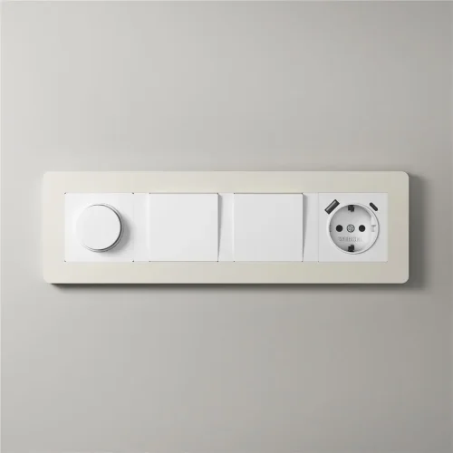 Рамка из поликарбоната на 4 поста Split айвори/белый, soft-touch W0043066 - фото 5