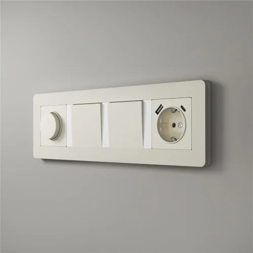 Рамка из поликарбоната на 4 поста Split айвори/белый, soft-touch W0043066 - фото 8