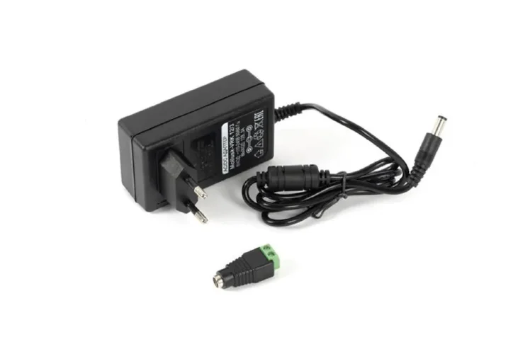 Источник питания малогабаритный Mollusk-VRK 12/3 Бастион 8832 - фото