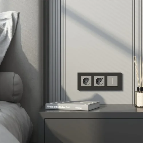 Рамка из поликарбоната на 3 поста Slab черный софт W0032908 - фото 2