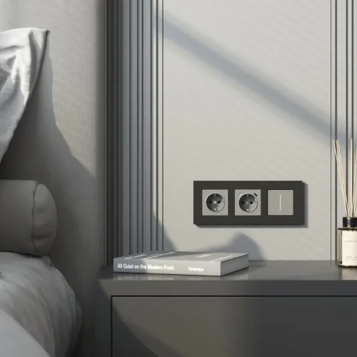 Рамка из поликарбоната на 3 поста Slab черный софт W0032908 - фото 2