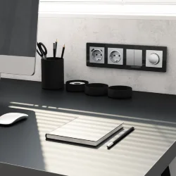 Рамка из акрила на 4 поста Acrylic черный W0042708